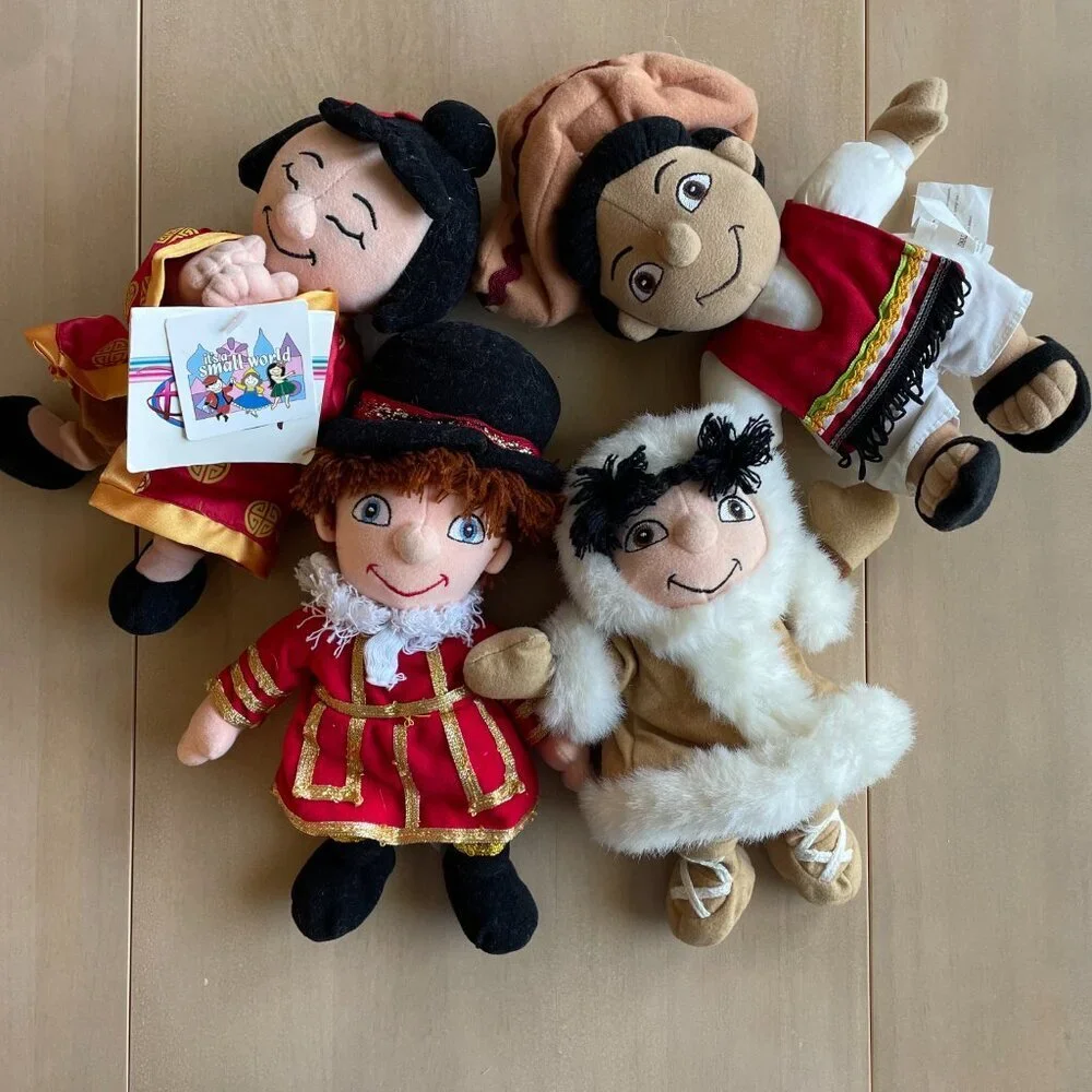 Bundle of‎ Vintage Disney Store It's A Small World Bean Bag Plush Toys